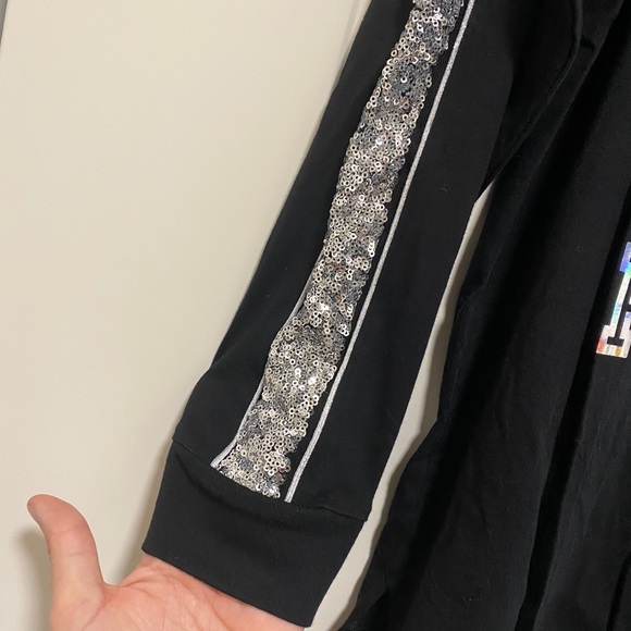 NEW VS PINK Bling Holiday Long-sleeve - Holidaze - Picture 2 of 5